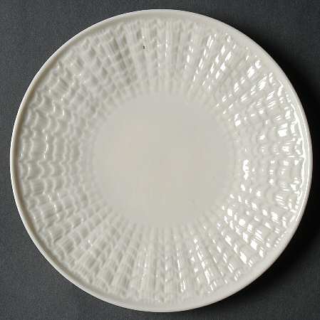 Tridacna White Bread & Butter Plate