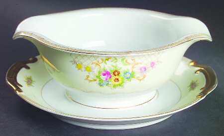 Berkley Gravy Boat with Attached Underplate