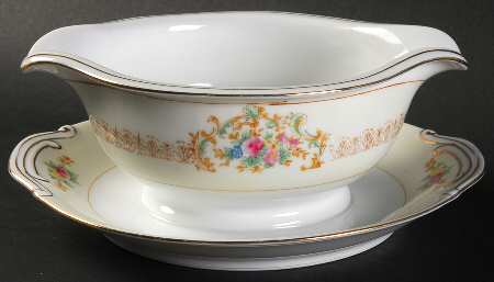 Orleans Gravy Boat with Attached Underplate