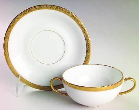 BOG1 Flat Bouillon Cup & Saucer