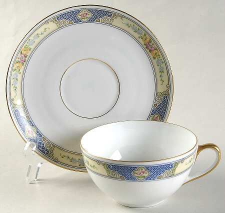 2164 Flat Cup & Saucer Set