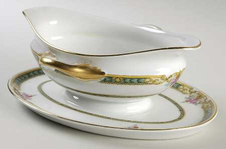 2298 Gravy Boat with Attached Underplate