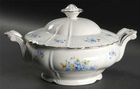 Deauville Round Covered Vegetable