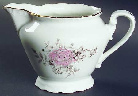 Maria (Embossed Edge) Creamer