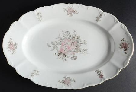 Maria (Embossed Scroll Edge) 14" Oval Serving Platter