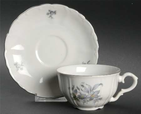 Wild Flower (Platinum Trim) Flat Cup & Saucer Set