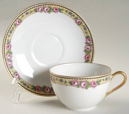 BOJ17 Flat Cup & Saucer Set
