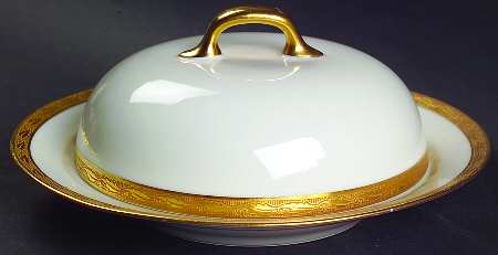 Laurel Round Covered Butter