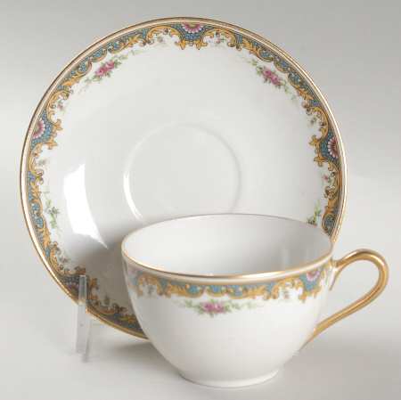 Lucie Flat Cup & Saucer Set