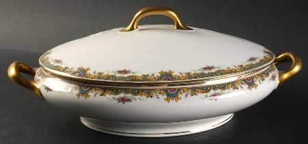 Lucie Oval Covered Vegetable