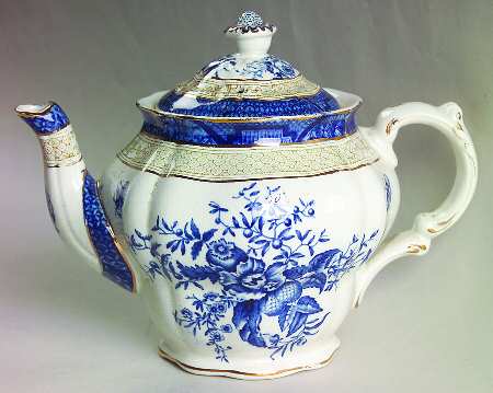 3252 Teapot & Lid