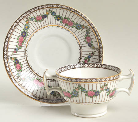9852 Footed Bouillon Cup & Saucer