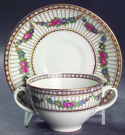 9852 Flat Bouillon Cup & Saucer