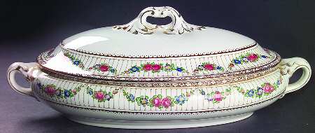 9852 Oval Covered Vegetable