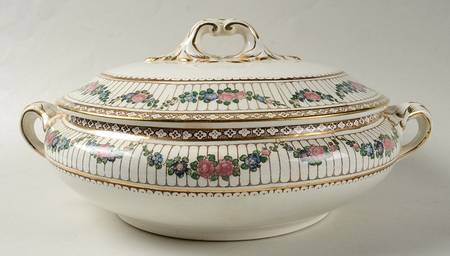 9852 Round Covered Vegetable