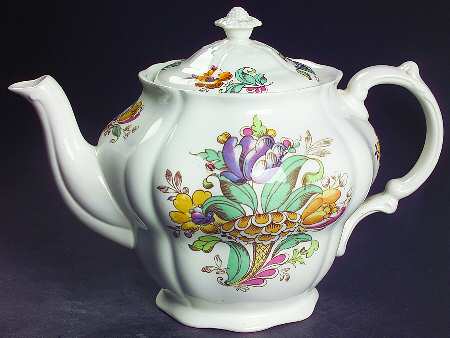 Bayonne Teapot & Lid