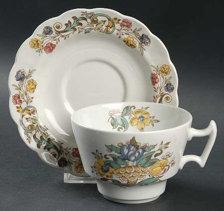Bayonne Oversized Cup & Saucer Set