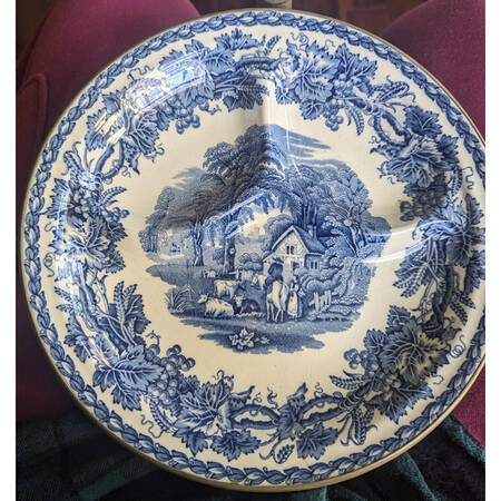 British Scenery Blue (Scalloped, No #) Hot Water Plate