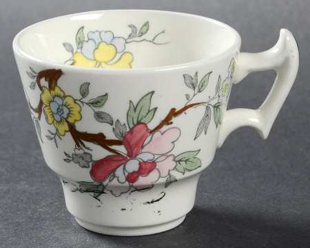 Chinese Tree Footed Demitasse Cup