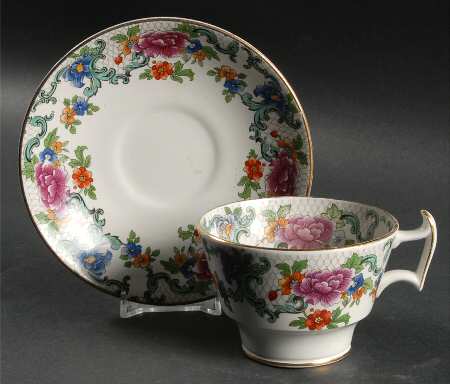 Floradora (Multi Scalloped) Flat Cup & Saucer Set