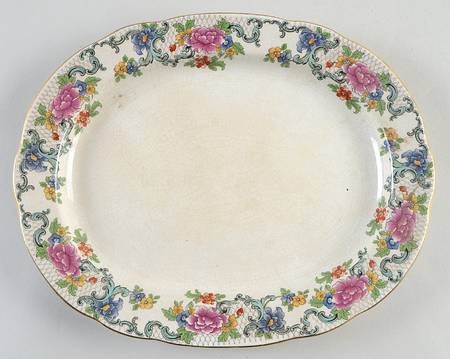 Floradora (Multi Scalloped) 11" Oval Serving Platter