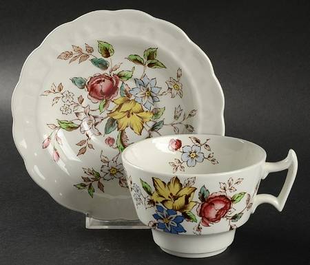 Flowerpiece Oversized Cup & Saucer Set