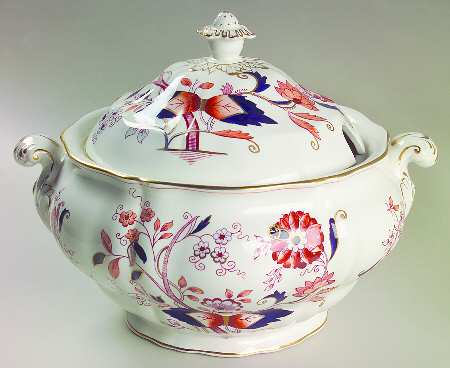 Fresian Tureen &  Lid