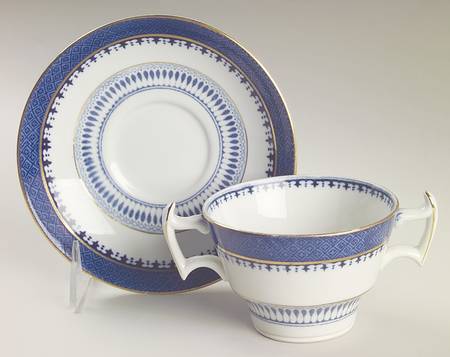 Lowestoft Border (No Flowers) Flat Bouillon Cup & Saucer