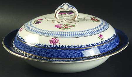 Lowestoft Border (With Flowers) Muffin Dish & Lid