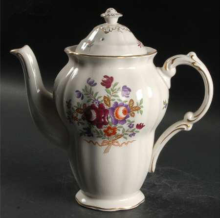 Lowestoft Coffee Pot & Lid