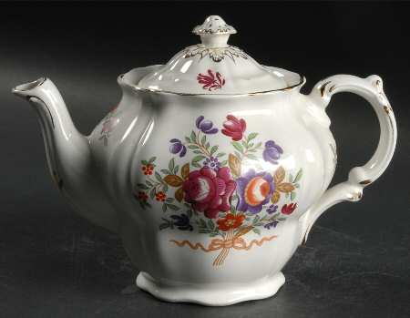Lowestoft Mini Teapot & Lid