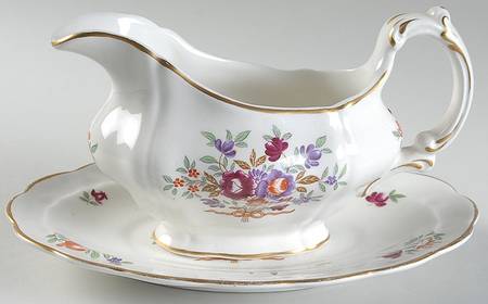 Lowestoft Gravy Boat & Underplate