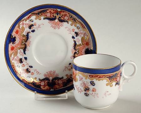 Lucania (Smooth) Flat Cup & Saucer Set
