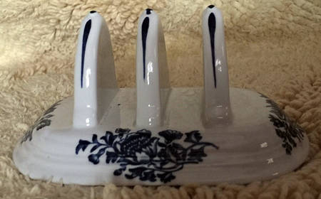 Peony Blue Two Slice Toast Server