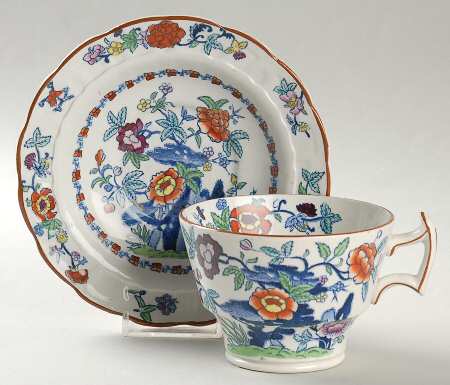 Pompadour (Scalloped) Oversized Cup & Saucer Set