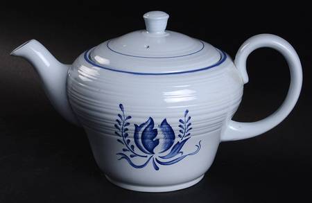 Tulip Blue Teapot & Lid