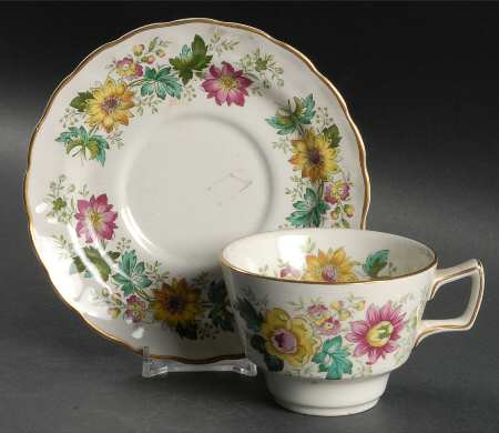 Victoria Flat Cup & Saucer Set