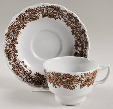 Vine and Wheat Brown Oversized Cup & Saucer Set