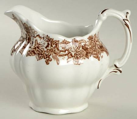 Vine and Wheat Brown Creamer