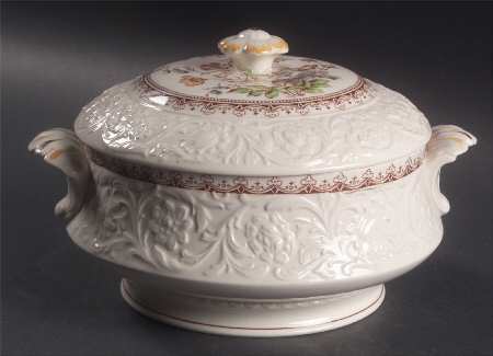 Wild Rose Round Covered Vegetable