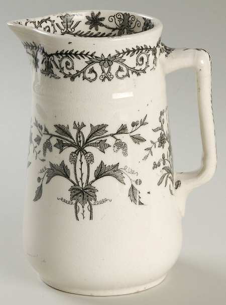 Lahore Black 16 Oz Pitcher