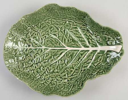 Cabbage Green 15" Oval Serving Platter