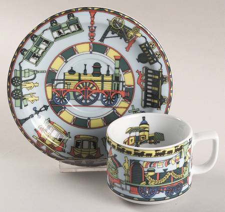 Voyage Flat Cup & Saucer Set