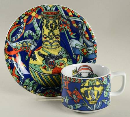 Voyage Flat Cup & Saucer Set