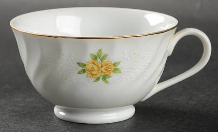 Bridal Bouquet Footed Cup