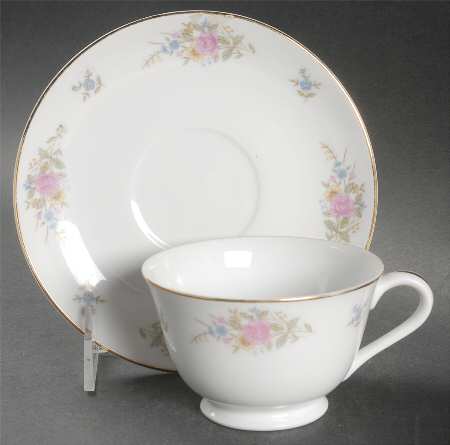 Candlelight Footed Cup & Saucer Set