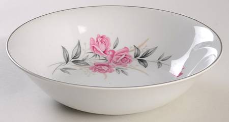Leslie 9" Round Vegetable Bowl