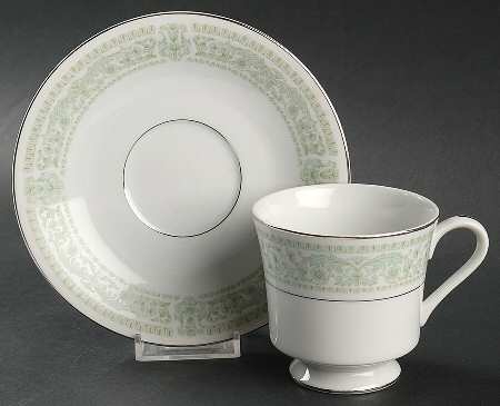 Newport Footed Cup & Saucer Set
