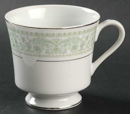 Newport Footed Cup