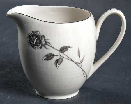 Rendezvous Creamer